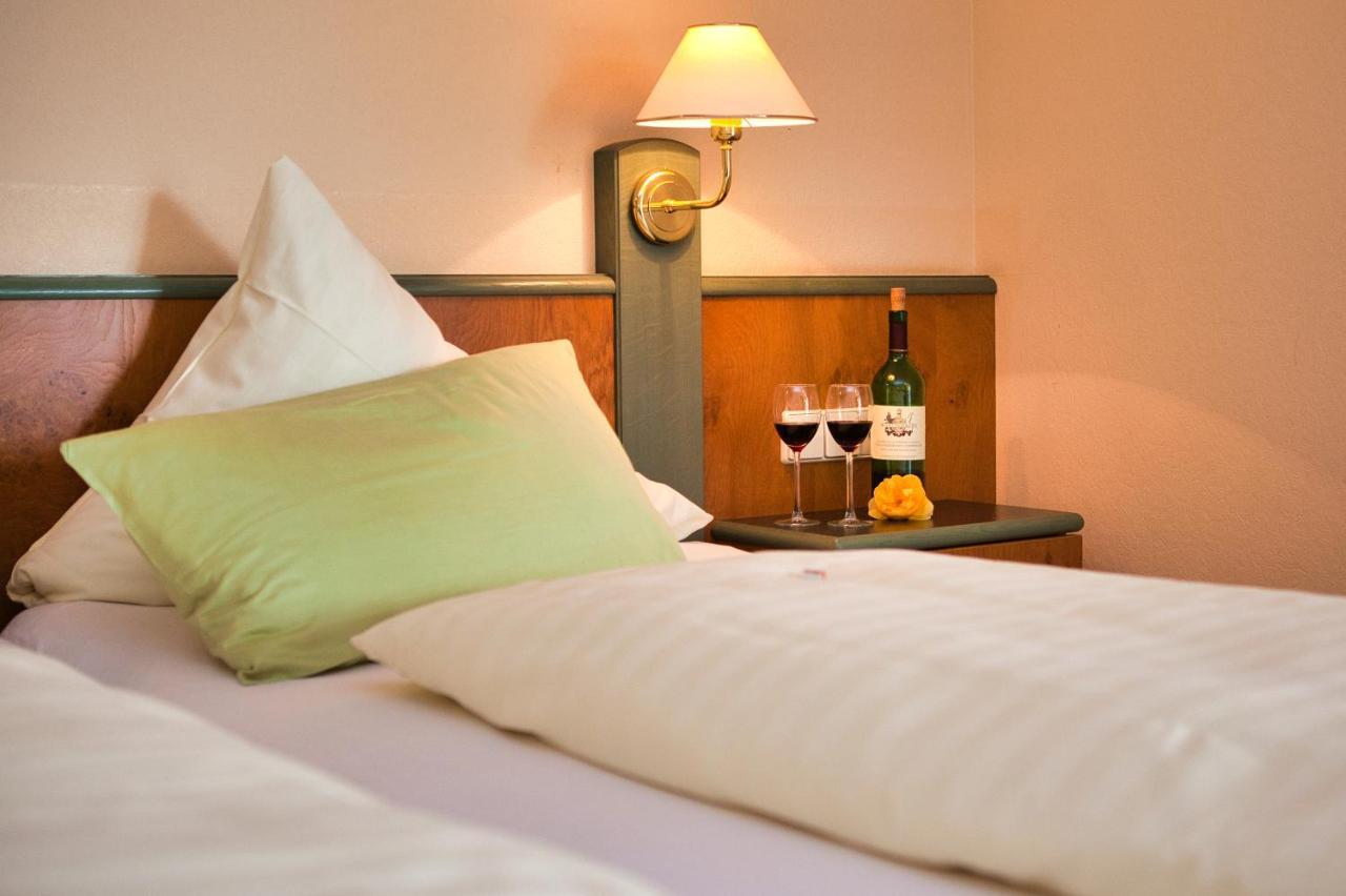 וילינגן Landhotel Henkenhof Willingen מראה חיצוני תמונה