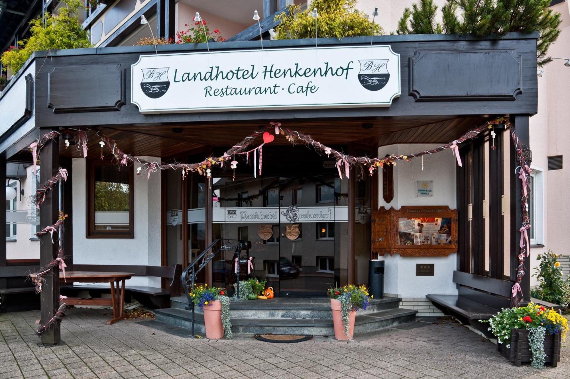 וילינגן Landhotel Henkenhof Willingen מראה חיצוני תמונה