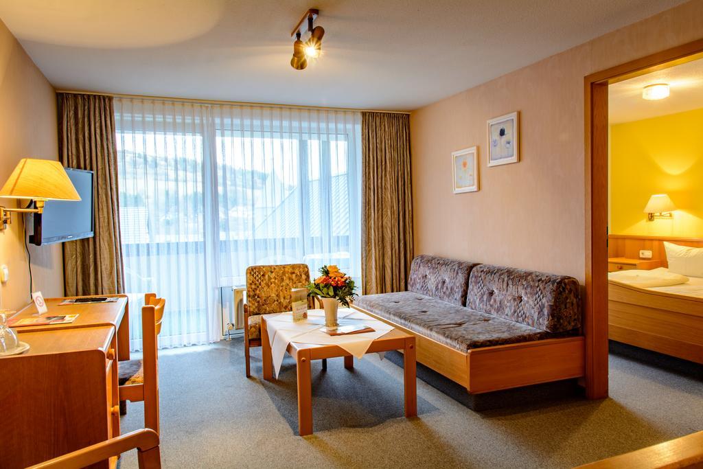 וילינגן Landhotel Henkenhof Willingen מראה חיצוני תמונה
