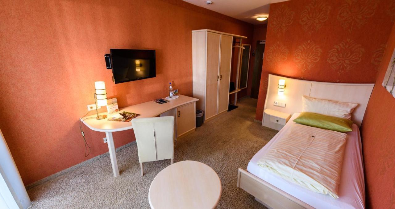 וילינגן Landhotel Henkenhof Willingen מראה חיצוני תמונה